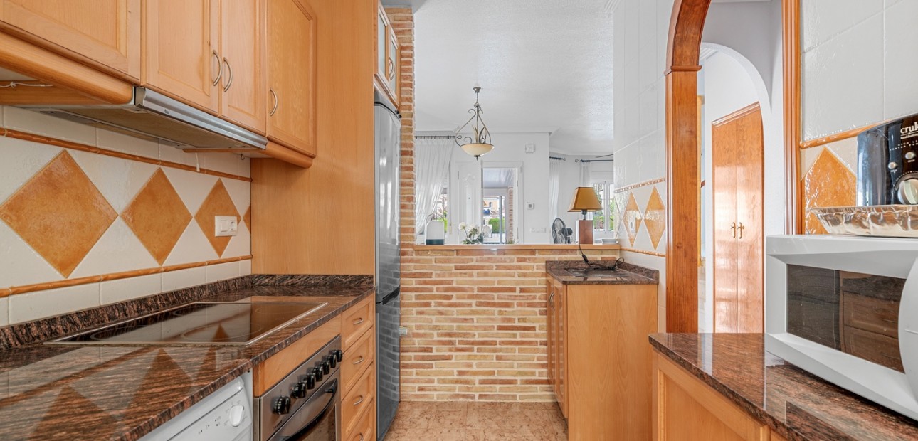 Sale - Detached Villa -
Guardamar del Segura - El Raso