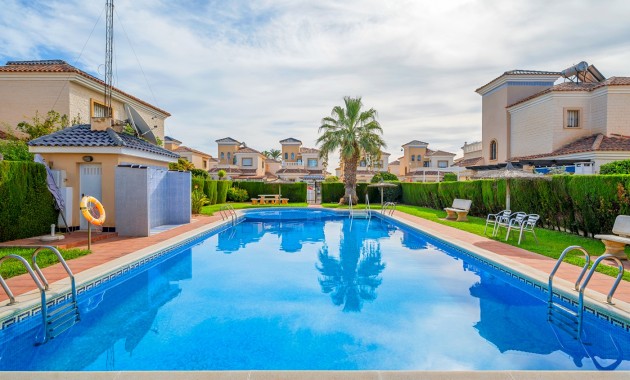 Sale - Detached Villa -
Guardamar del Segura - El Raso