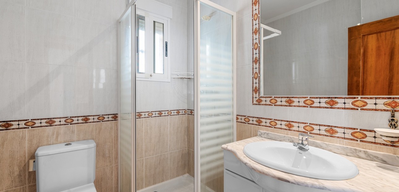 Sale - Detached Villa -
Guardamar del Segura - El Raso