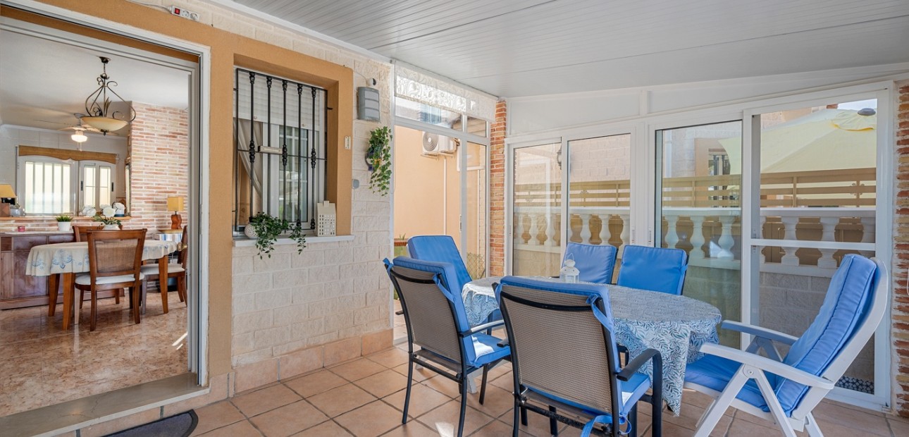 Sale - Detached Villa -
Guardamar del Segura - El Raso