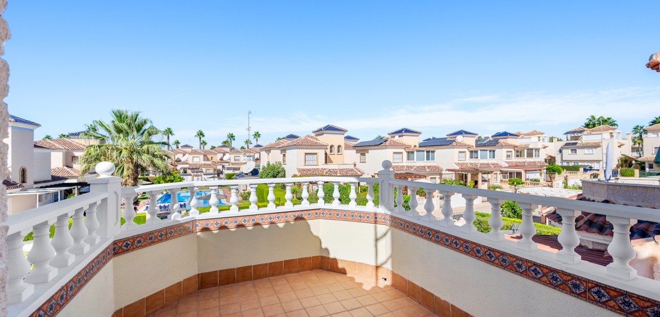 Sale - Detached Villa -
Guardamar del Segura - El Raso