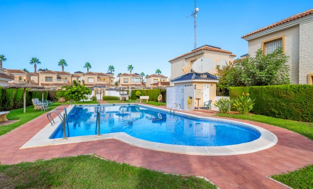 Sale - Detached Villa -
Guardamar del Segura - El Raso