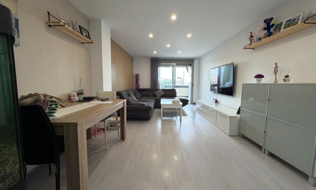 Venta - Apartamento / piso -
Jacarilla