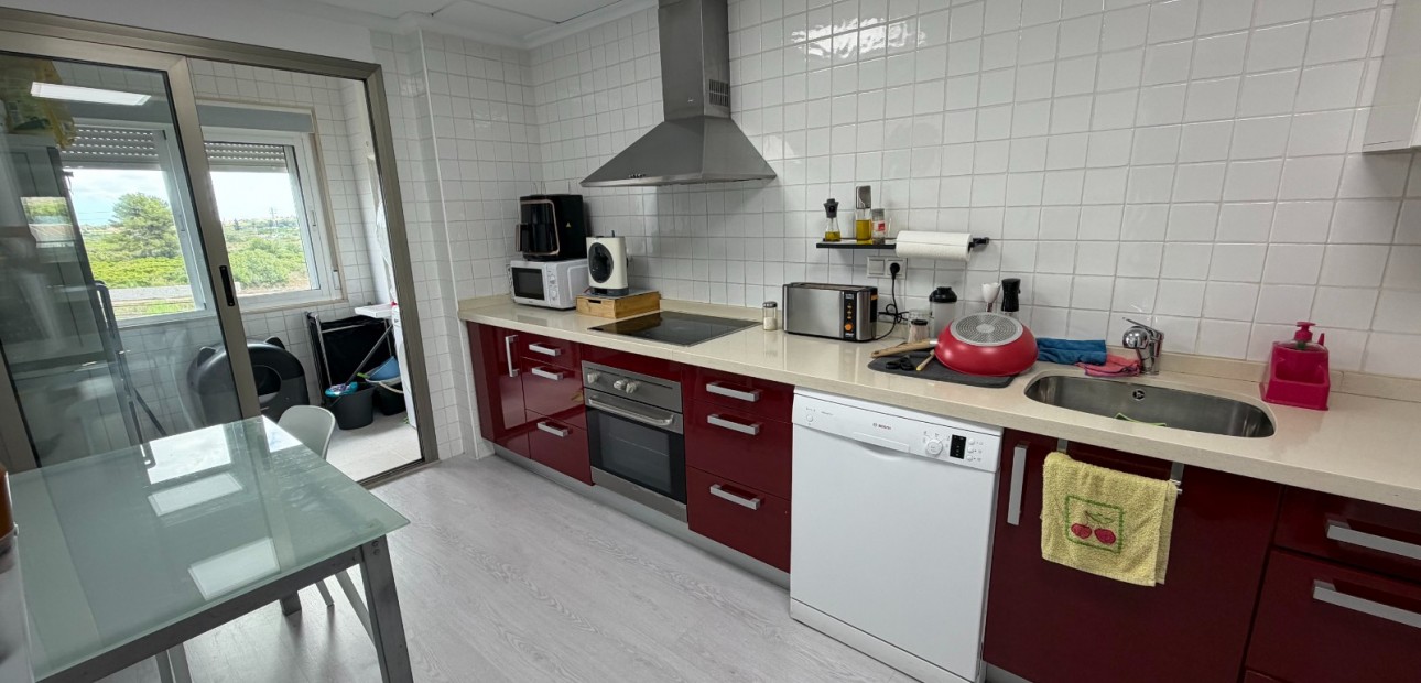 Venta - Apartamento / piso -
Jacarilla