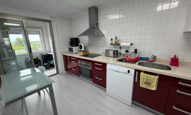 Venta - Apartamento / piso -
Jacarilla