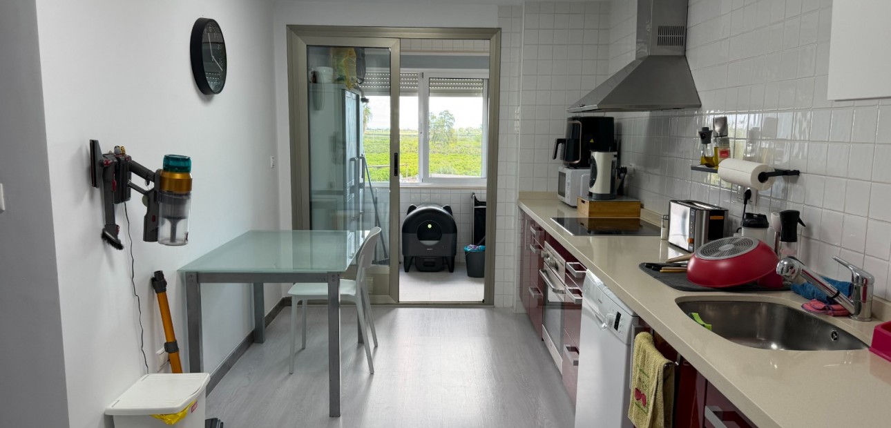 Venta - Apartamento / piso -
Jacarilla