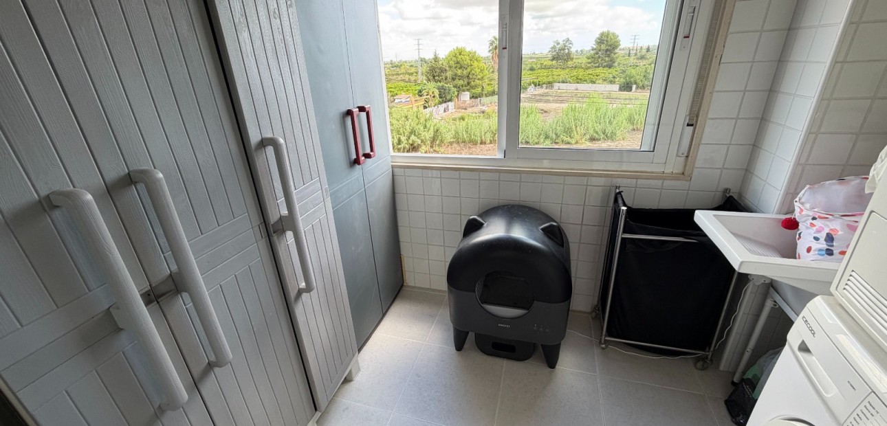Venta - Apartamento / piso -
Jacarilla