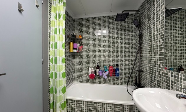 Venta - Apartamento / piso -
Jacarilla
