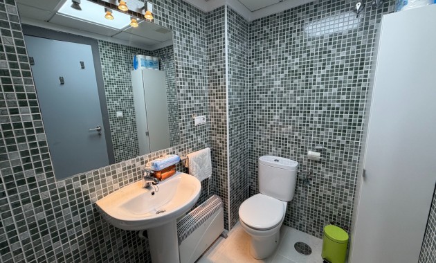 Venta - Apartamento / piso -
Jacarilla