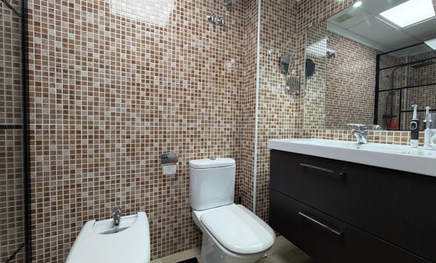 Venta - Apartamento / piso -
Jacarilla
