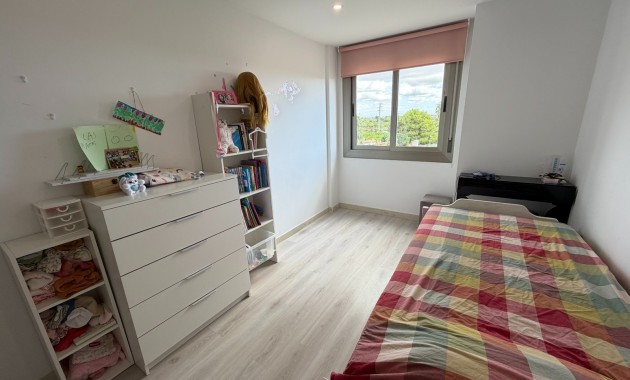 Venta - Apartamento / piso -
Jacarilla
