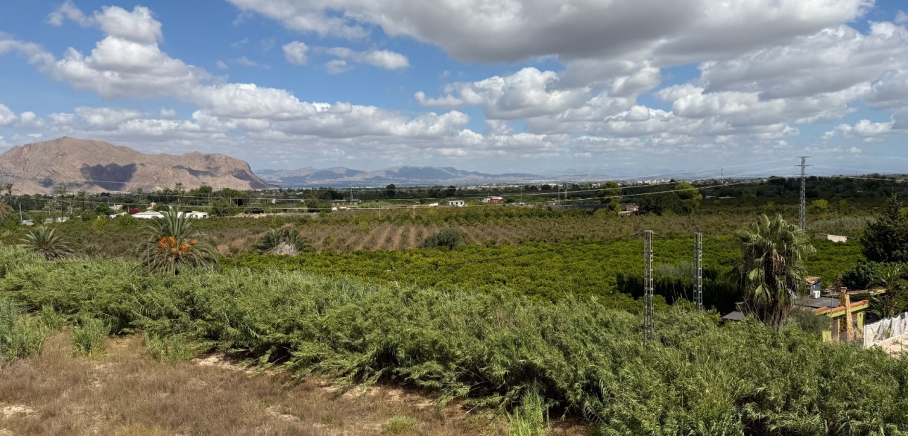 Venta - Apartamento / piso -
Jacarilla