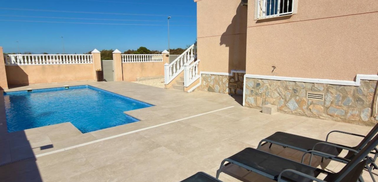 Sale - Villa -
Ciudad Quesada - Costa Blanca