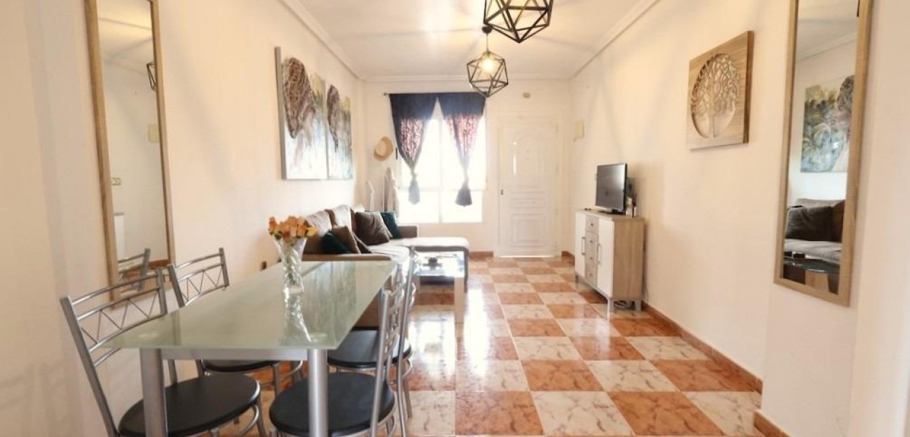 Sale - Apartment / flat -
Orihuela Costa - La Zenia