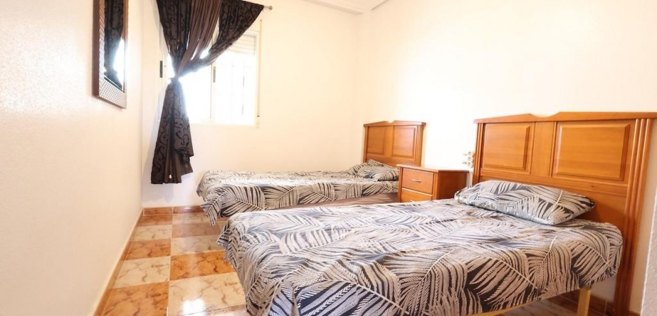Sale - Apartment / flat -
Orihuela Costa - La Zenia
