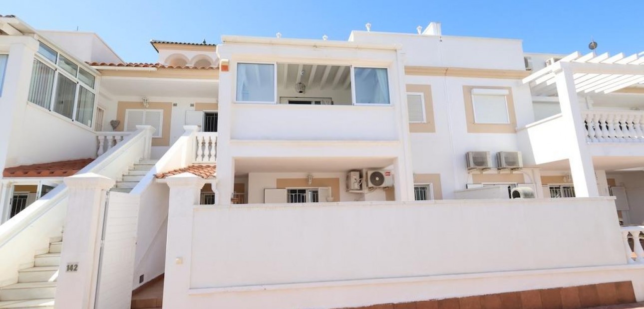 Sale - Apartment / flat -
Los Alcázares - Dolores de Pacheco-Santa Rosalía