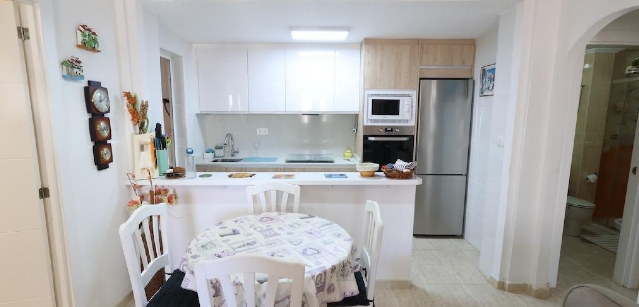 Sale - Apartment / flat -
Los Alcázares - Dolores de Pacheco-Santa Rosalía
