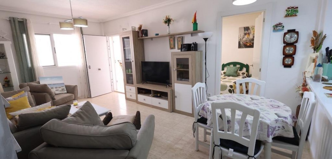 Sale - Apartment / flat -
Los Alcázares - Dolores de Pacheco-Santa Rosalía