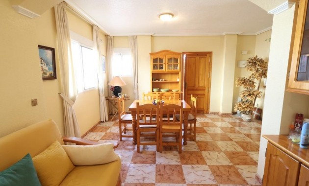 Sale - Terraced house -
Orihuela Costa - Playa Flamenca