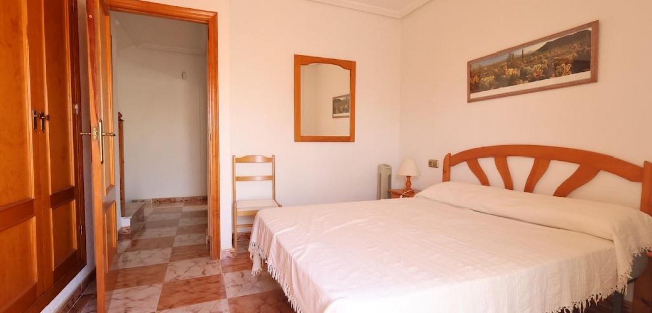 Sale - Terraced house -
Orihuela Costa - Playa Flamenca