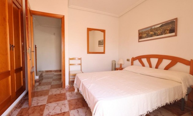 Sale - Terraced house -
Orihuela Costa - Playa Flamenca