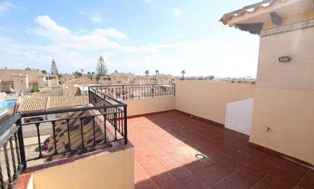Sale - Terraced house -
Orihuela Costa - Playa Flamenca