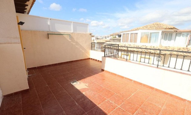 Sale - Terraced house -
Orihuela Costa - Playa Flamenca
