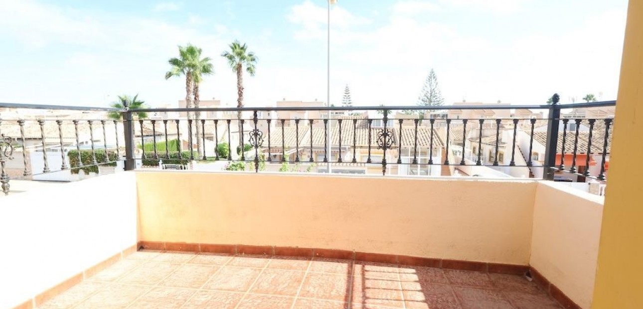 Sale - Terraced house -
Orihuela Costa - Playa Flamenca