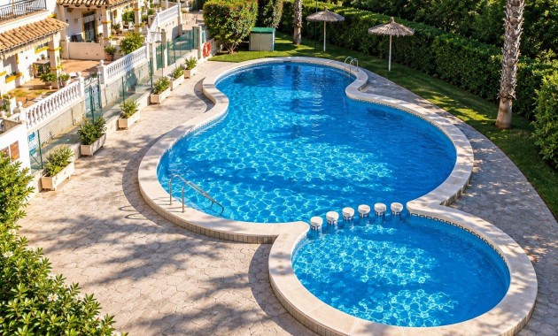 Sale - Terraced house -
Orihuela Costa - Playa Flamenca