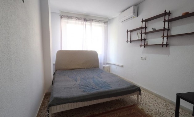 Herverkoop - Appartement / flat -
Torrevieja - torrevieja