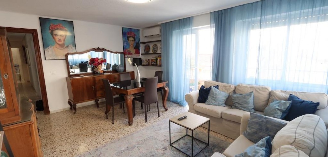 Herverkoop - Appartement / flat -
Torrevieja - torrevieja