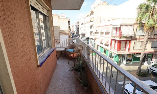 Herverkoop - Appartement / flat -
Torrevieja - torrevieja