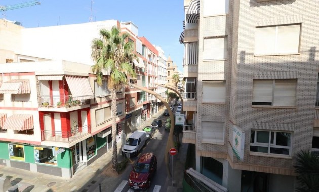 Herverkoop - Appartement / flat -
Torrevieja - torrevieja