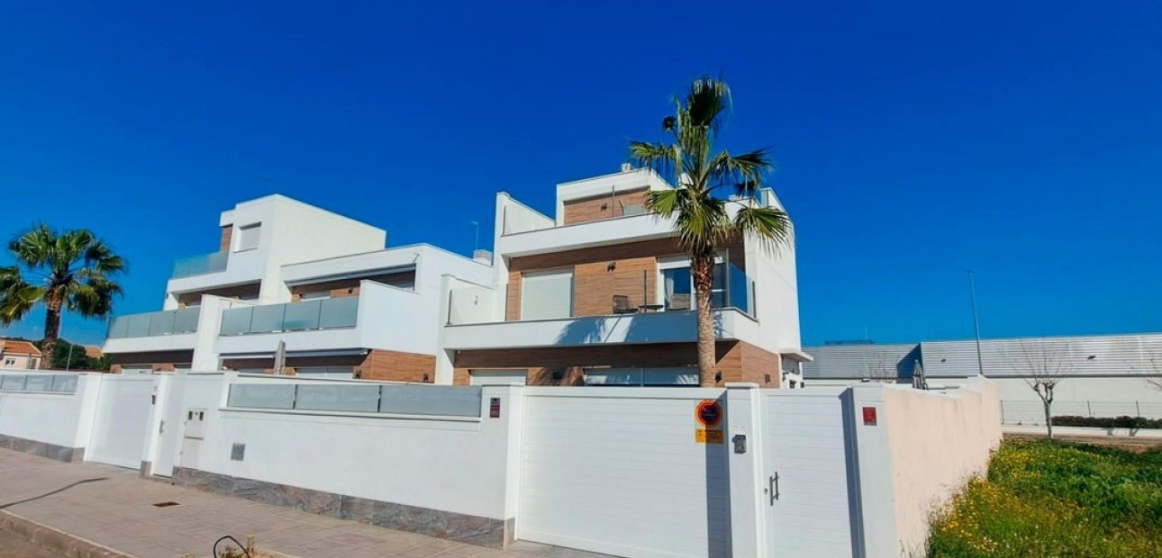 Sale - Detached Villa -
Pilar de La Horadada - Pilar de La Horadada - Town