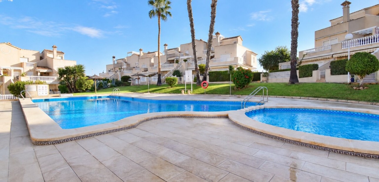 Sale - Townhouse -
Orihuela Costa - Los Altos
