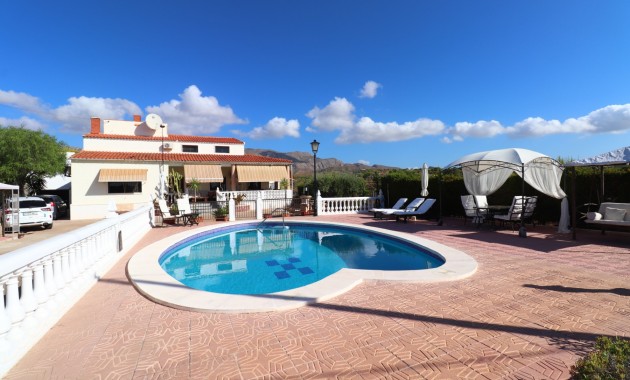 Sale - Country Property -
Crevillente - Crevillente - Country