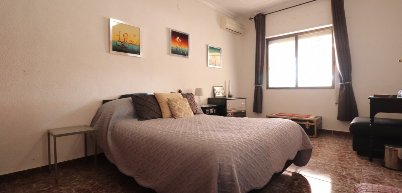 Sale - Country Property -
Crevillente - Crevillente - Country