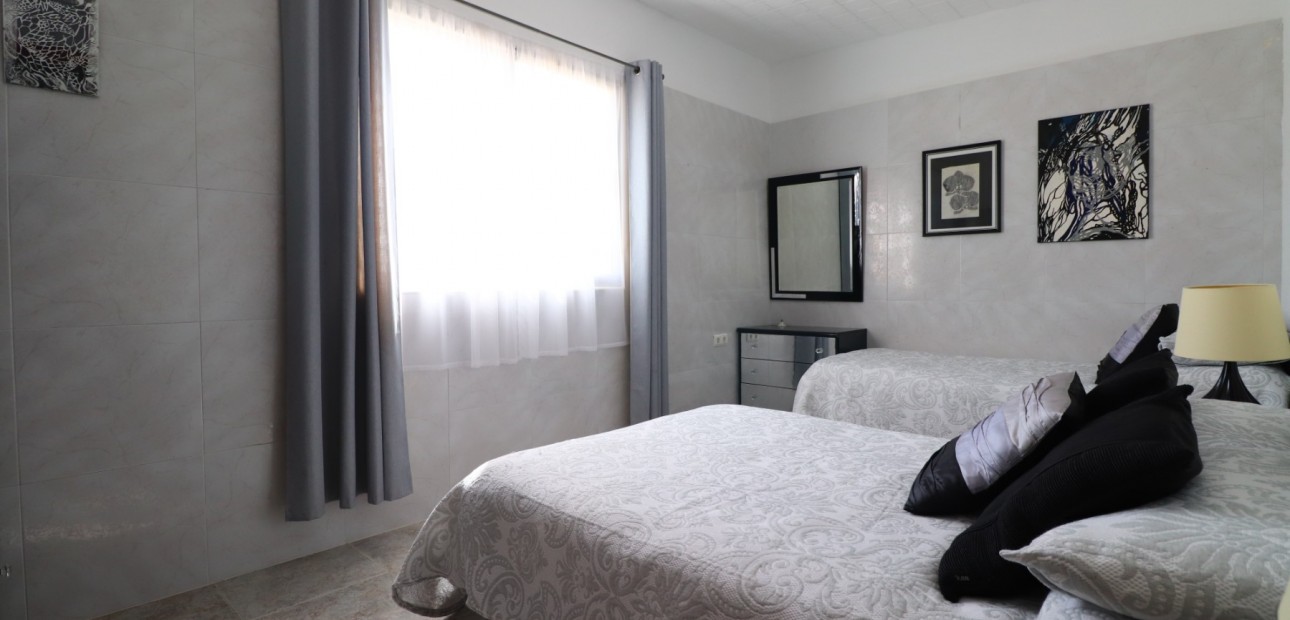 Sale - Country Property -
Crevillente - Crevillente - Country