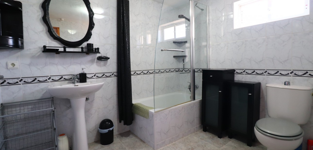 Sale - Country Property -
Crevillente - Crevillente - Country