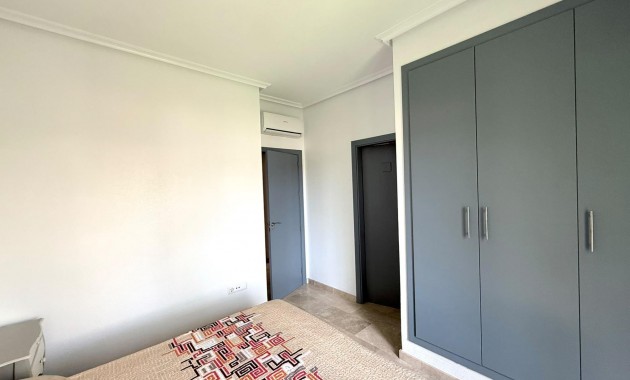 Sale - Bungalow -
Orihuela Costa - Las Ramblas