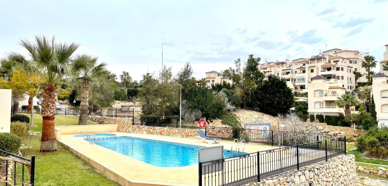 Sale - Bungalow -
Orihuela Costa - Las Ramblas