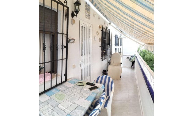 Sale - Bungalow -
Torrevieja - Torreblanca