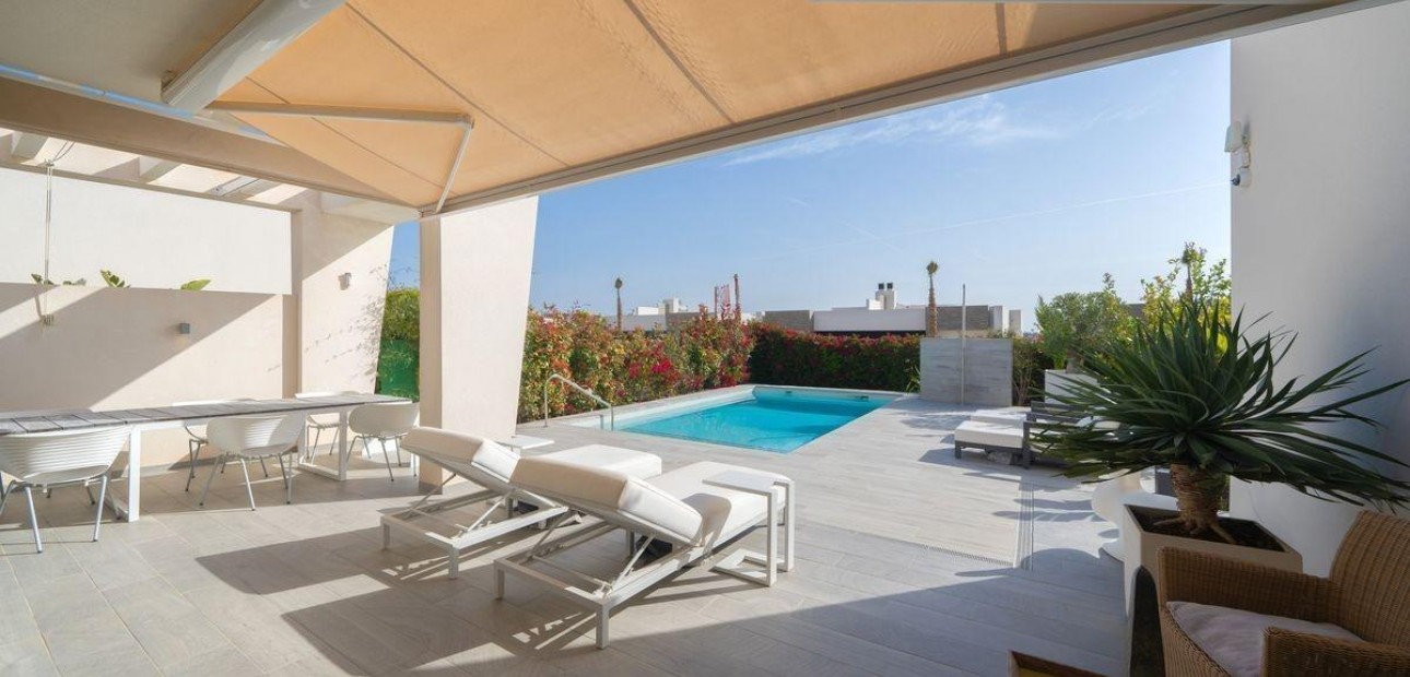 Sale - Villa -
Algorfa - Comunidad valenciana