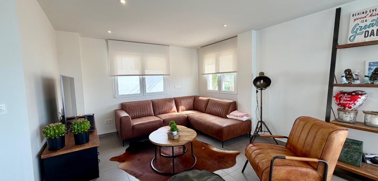 Sale - Detached Villa -
La Marina - La Marina - Urbanization