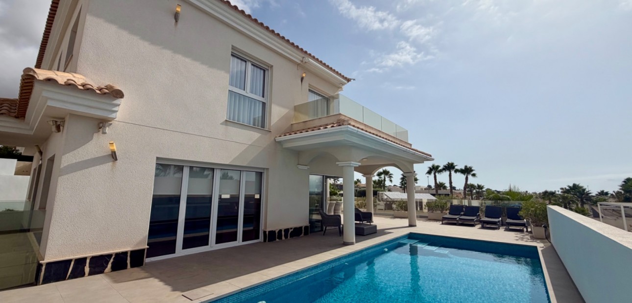 Sale - Detached Villa -
La Marina - La Marina - Urbanization