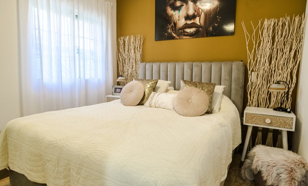 Sale - House -
Guardamar del Segura - EL RASO