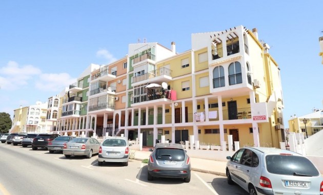 Sale - Apartment / flat -
Torrevieja - La veleta