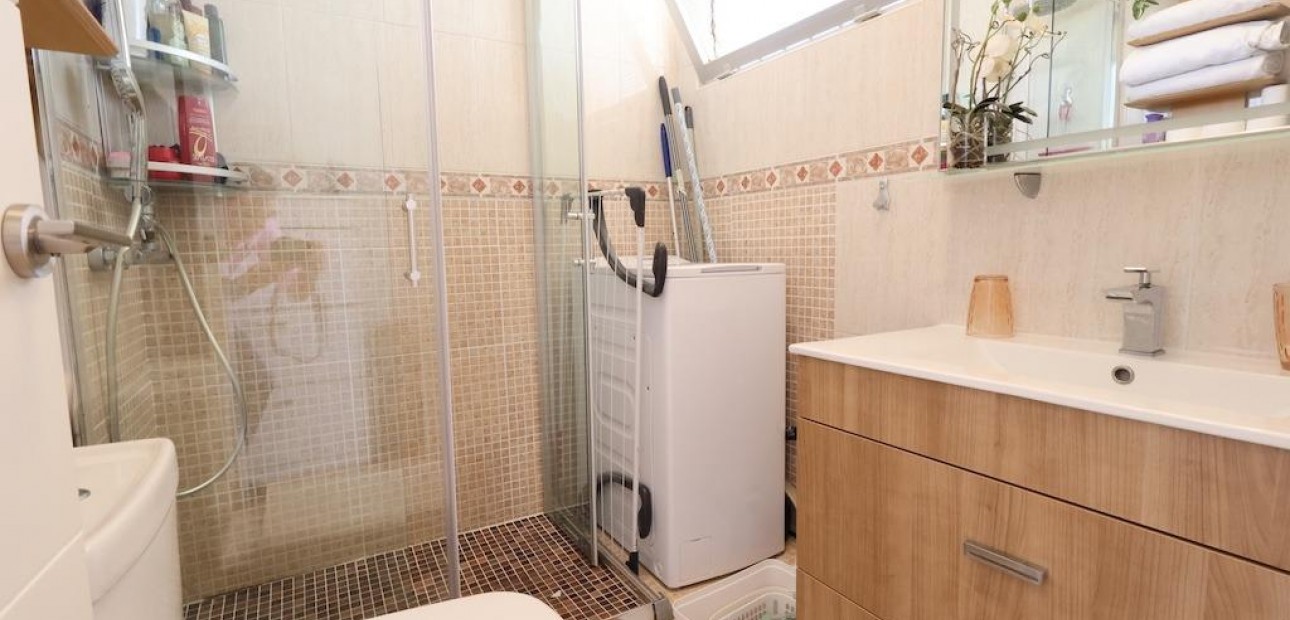 Sale - Apartment / flat -
Torrevieja - La veleta