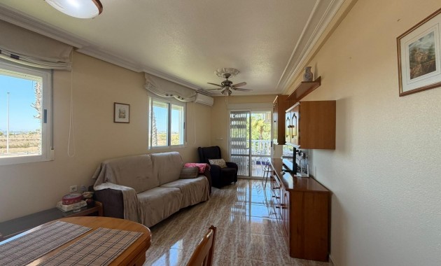Sale - Apartment / flat -
Torrevieja - La Mata pueblo