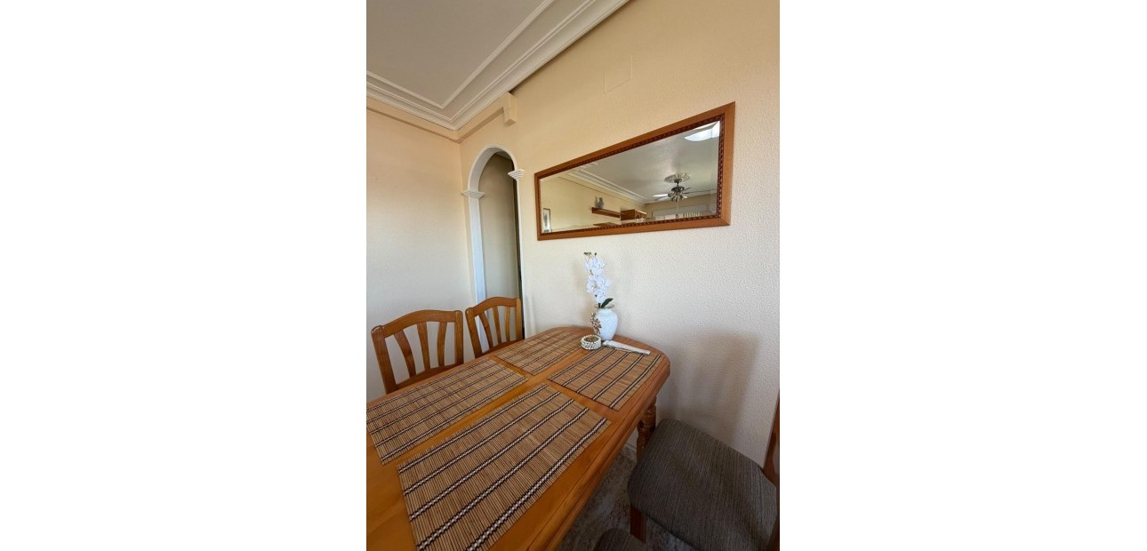 Sale - Apartment / flat -
Torrevieja - La Mata pueblo
